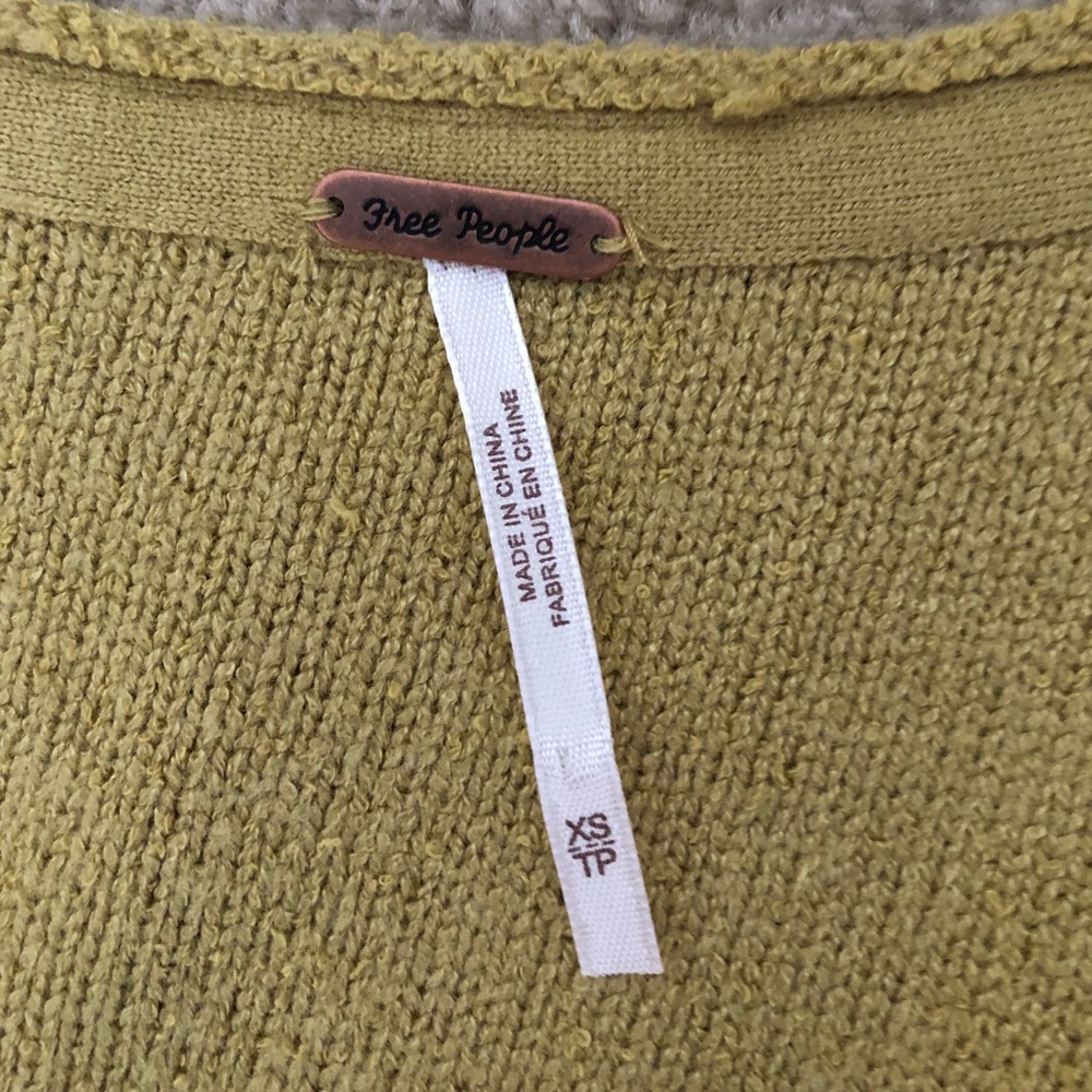Free People Sweater NWOT - Picture 3 of 4
